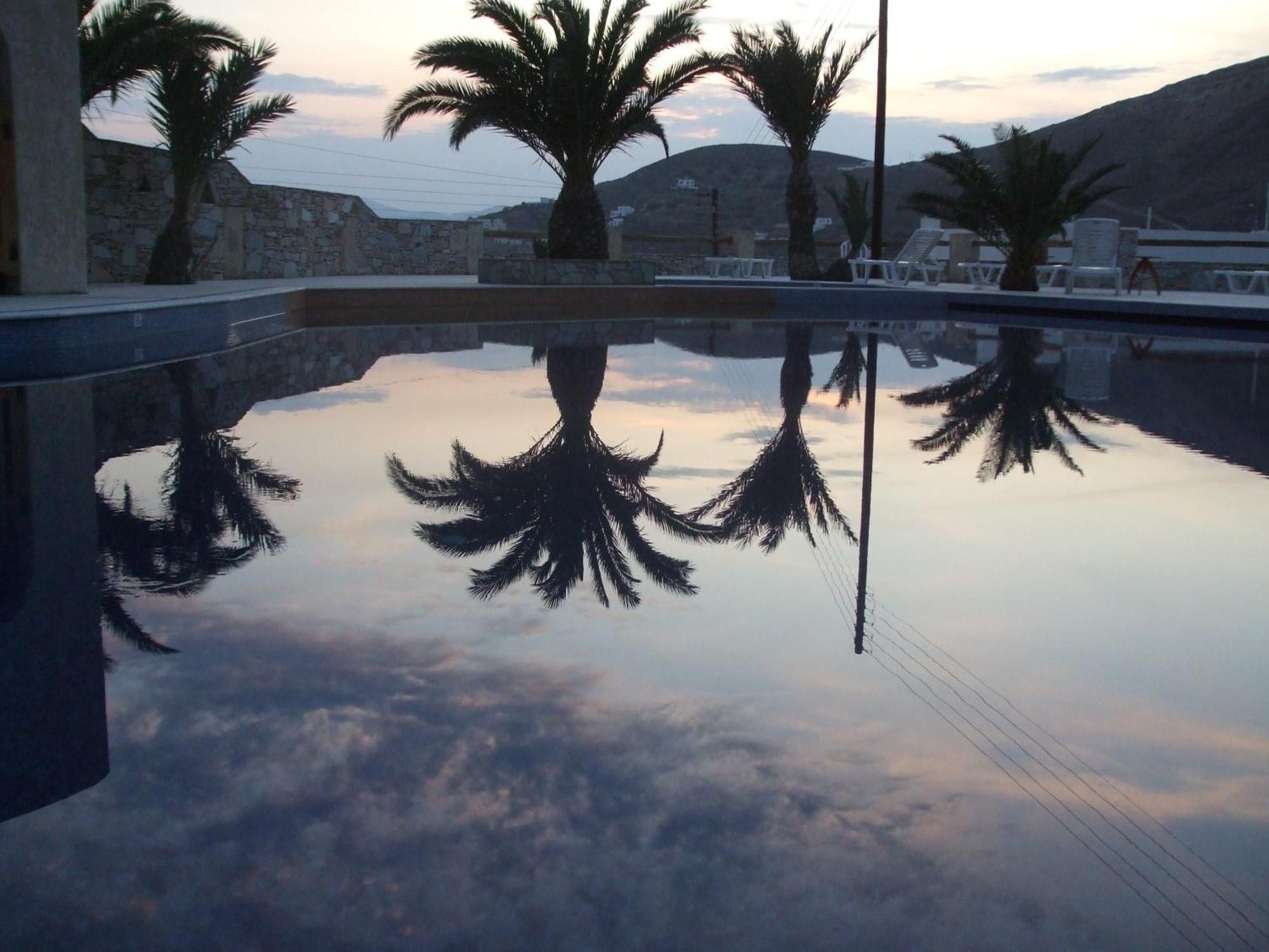 Homer'S Inn Hotel Ίος Εξωτερικό φωτογραφία
