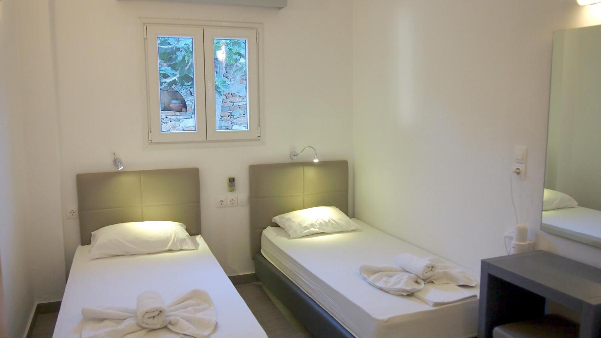 Homer'S Inn Hotel Ίος Δωμάτιο φωτογραφία