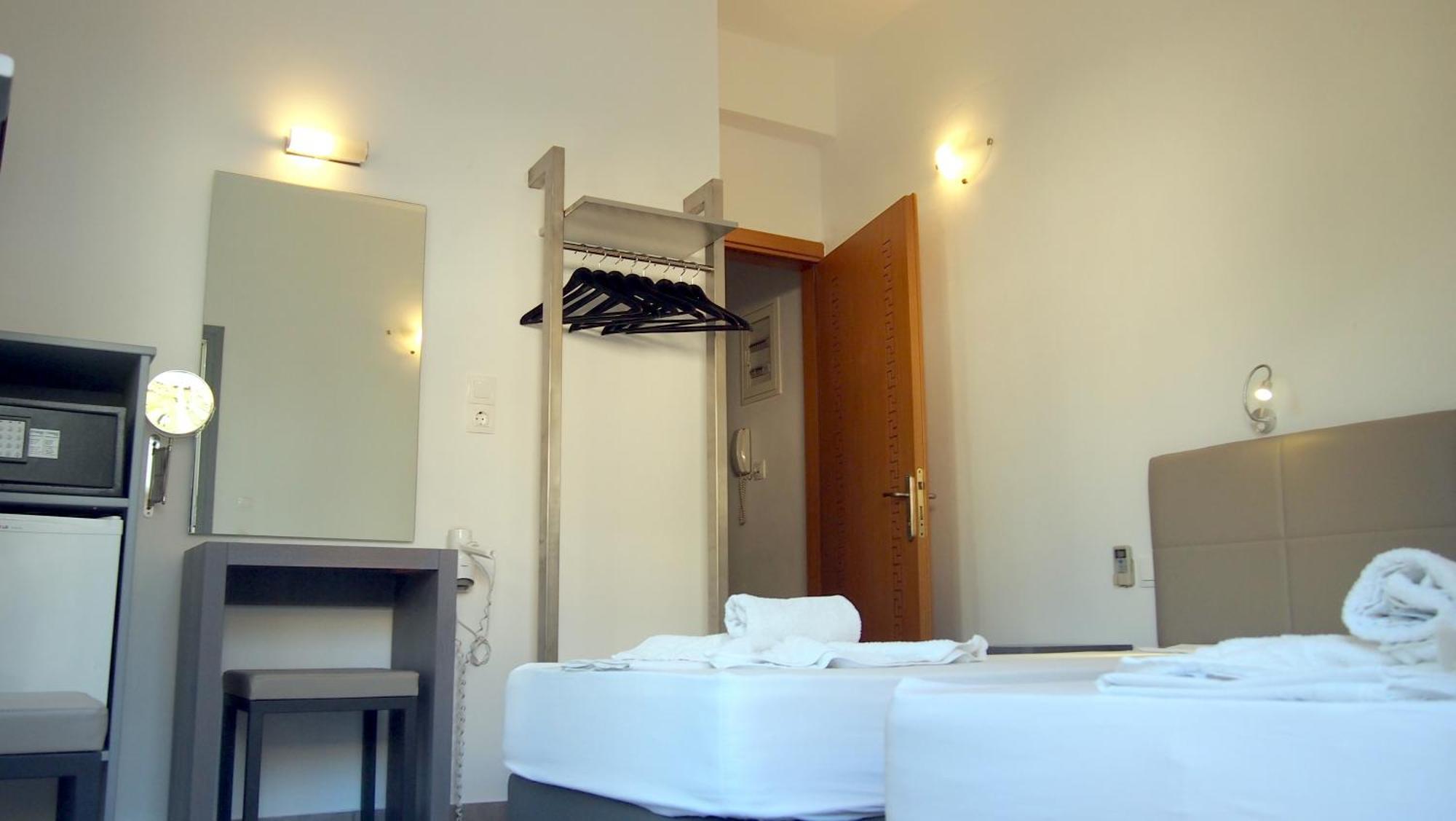 Homer'S Inn Hotel Ίος Δωμάτιο φωτογραφία