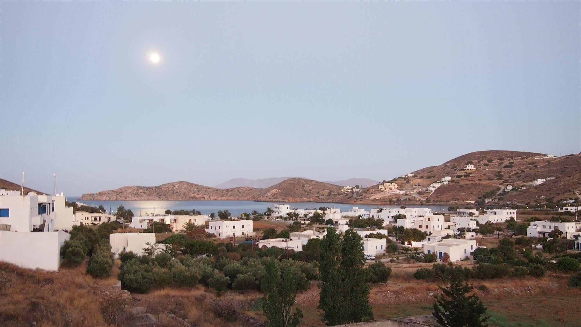 Homer'S Inn Hotel Ίος Εξωτερικό φωτογραφία